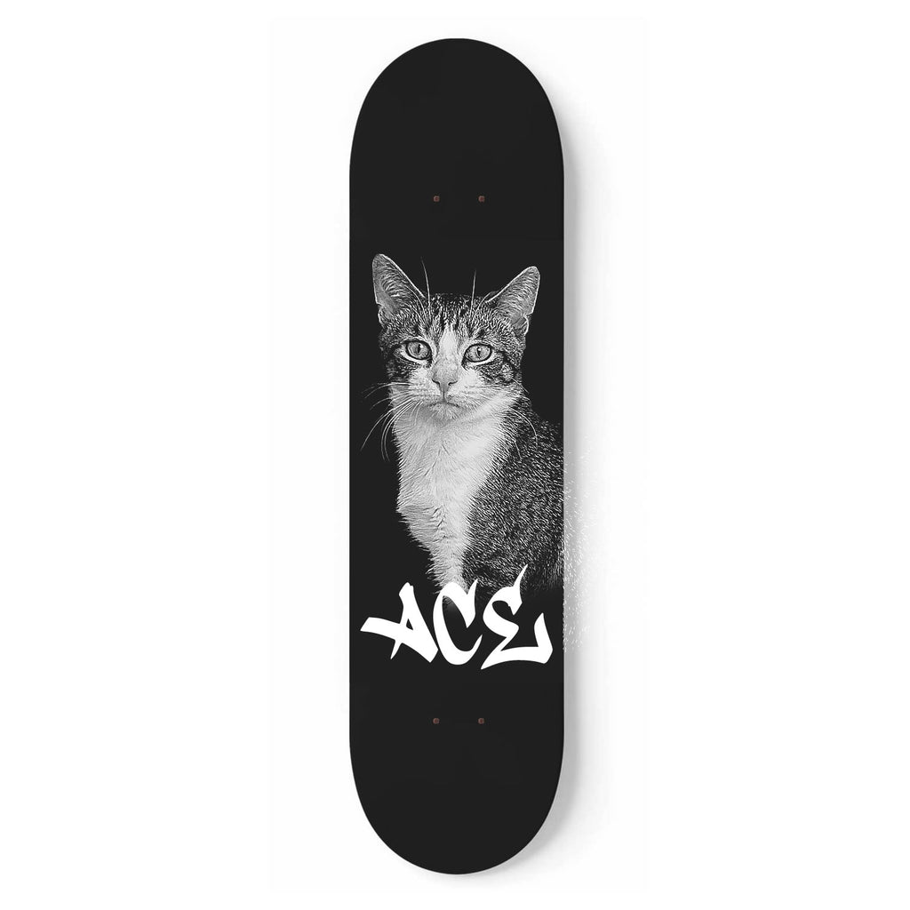 Custom Pet Skateboard Wall Art – Personalized Dog & Cat Portrait on Skate Deck | Unique Custom Pet Gift & Home Decor