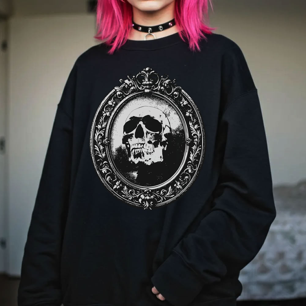 Vintage skull crewneck spooky Halloween sweatshirt”